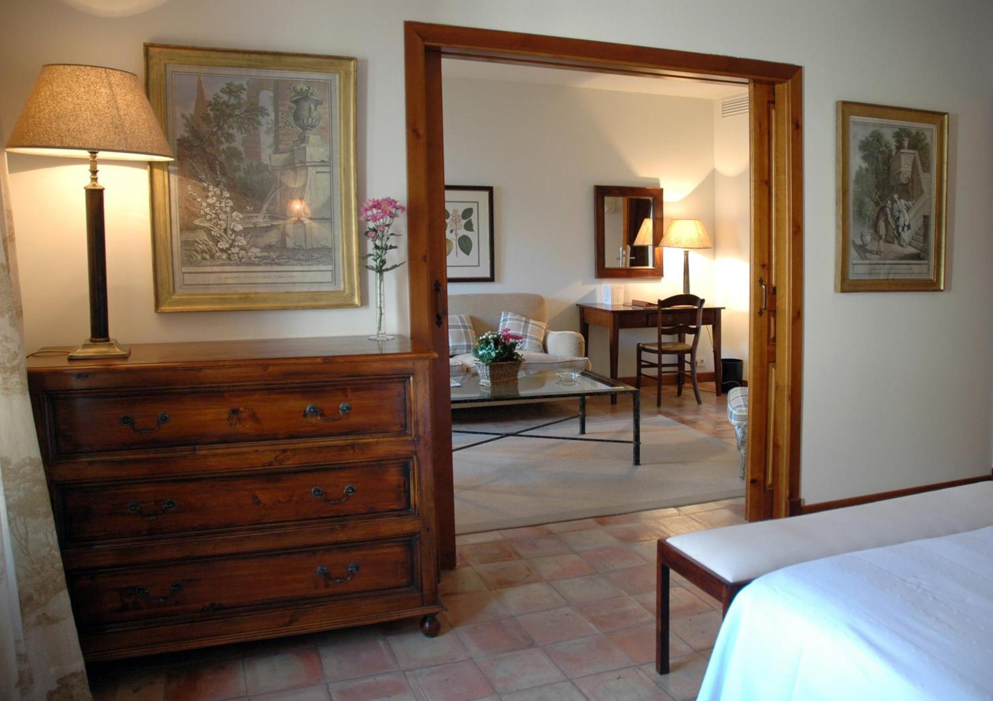Hotel Puerta De La Luna バエサ エクステリア 写真